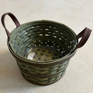 Longaberger 2005 small bushel basket set sage green